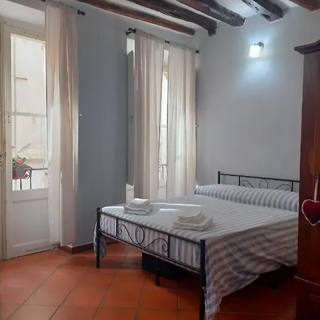 Old Town Marina 卡利亚里